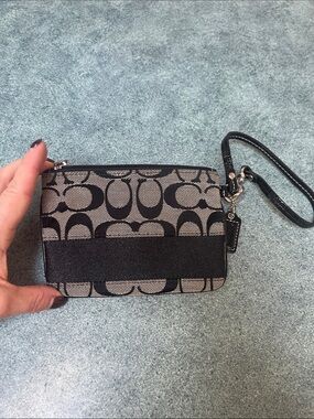 Coach Signature C Wristlet